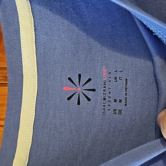 NWOT Isaac Mizrahi top - Picture 3 of 6